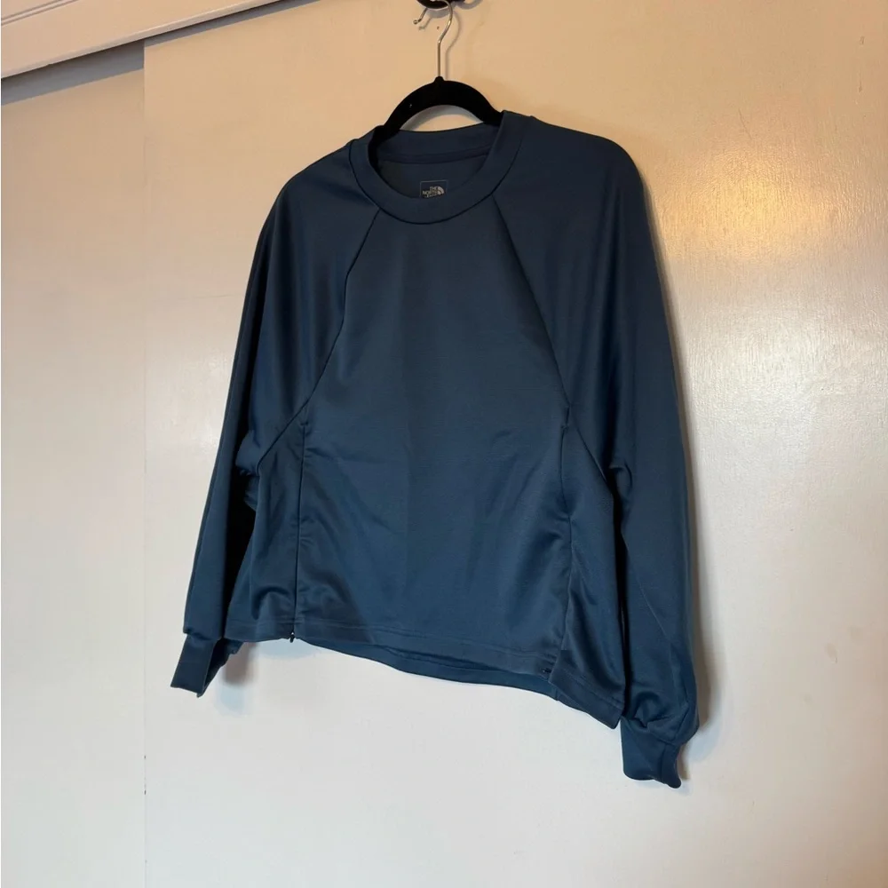The North Face Women's‎ Blue Crewneck
